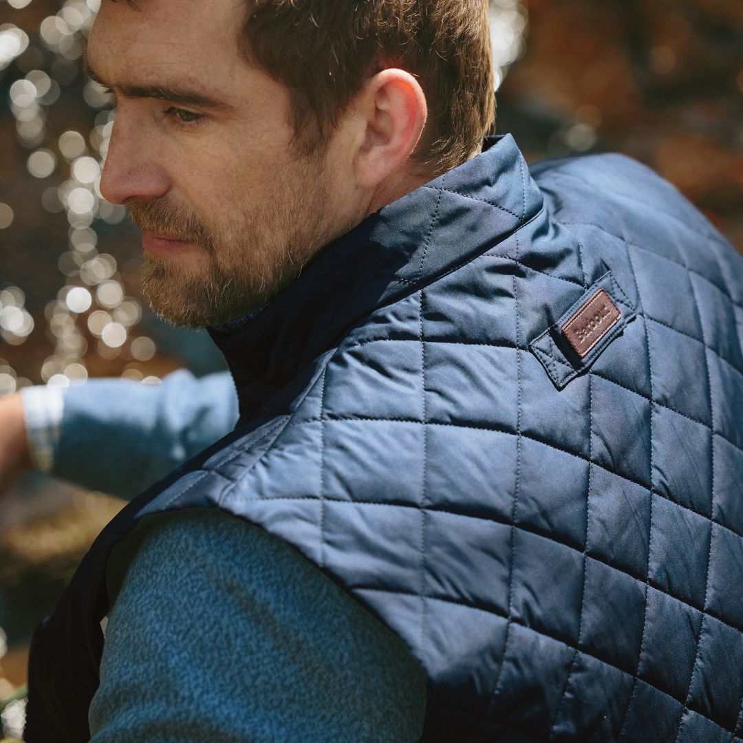 Barbour Men's Chesterwood Gilet in Navy