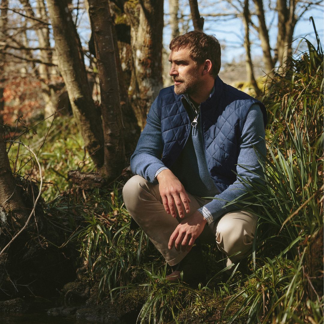 Barbour Men's Chesterwood Gilet in Navy