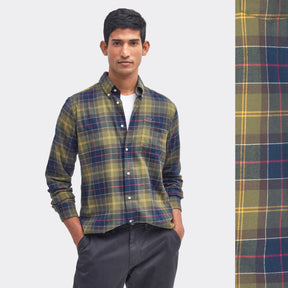 Barbour Men's Fortrose Tailored Long-Sleeved Shirt in Classic Tartan