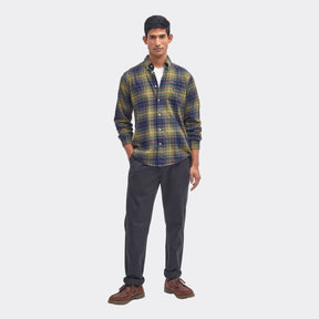 Barbour Men's Fortrose Tailored Long-Sleeved Shirt in Classic Tartan