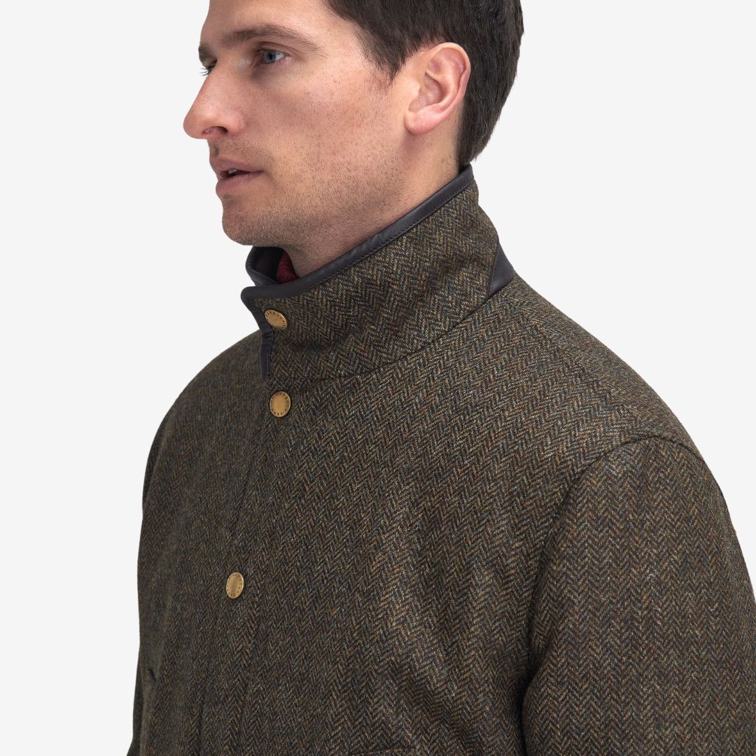 Barbour Men's Hereford Tweed Wool Jacket in Olive