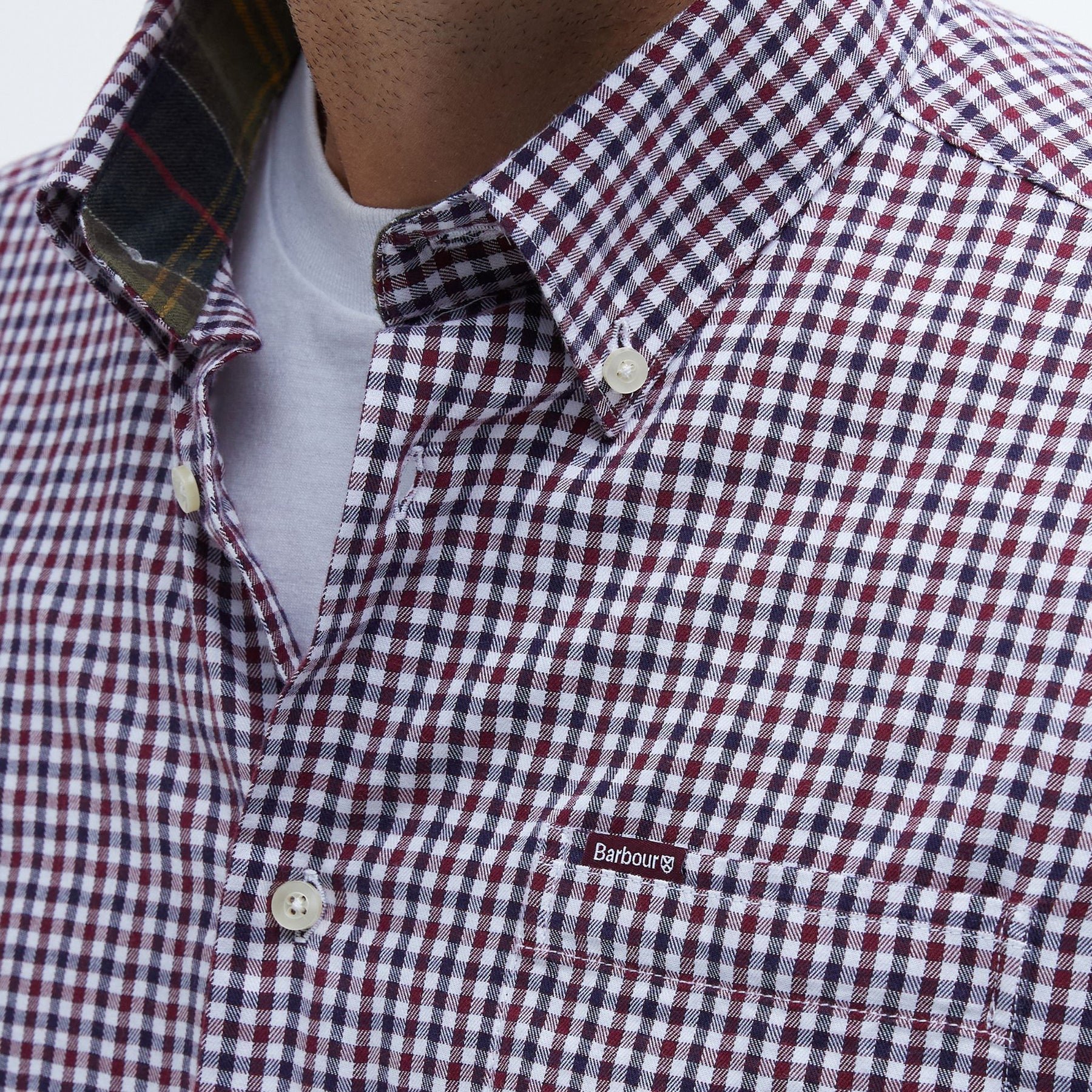 Barbour Men's Padshaw Tailored Long-Sleeved Shirt in Rich Red