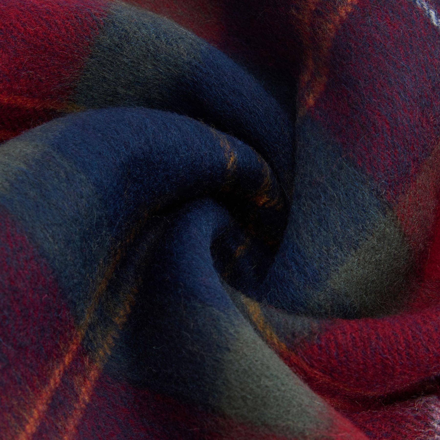 Barbour Tartan Scarf in Winterberry