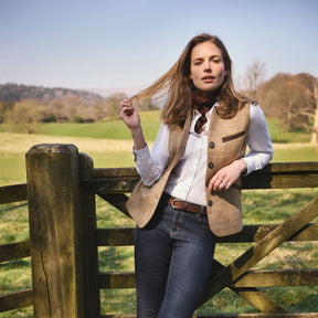 Barbour Women's Lavender Tailored Long-Sleeved Shirt in White & Hessian Tartan