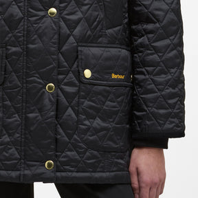 Barbour Women's Modern Beadnell Quilted Jacket in Black Classic