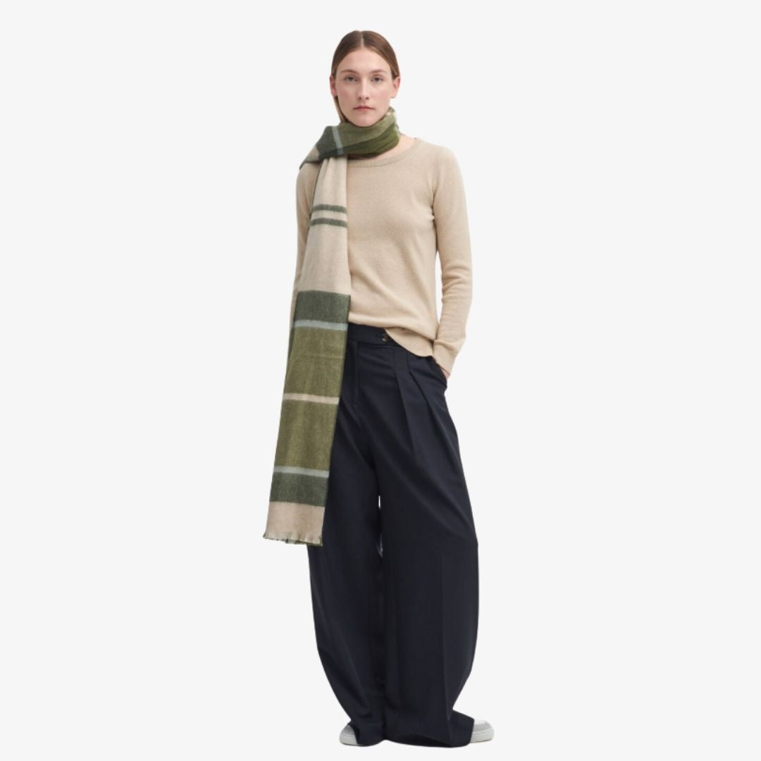 Barbour Women's Pendle Knit Jumper in Honey/Birch