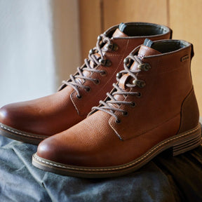 Barbour Men's Deckham Boots in Cedar