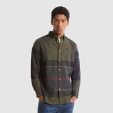 Barbour Men's Iceloch Tailored Fit Shirt in Shadow Tartan