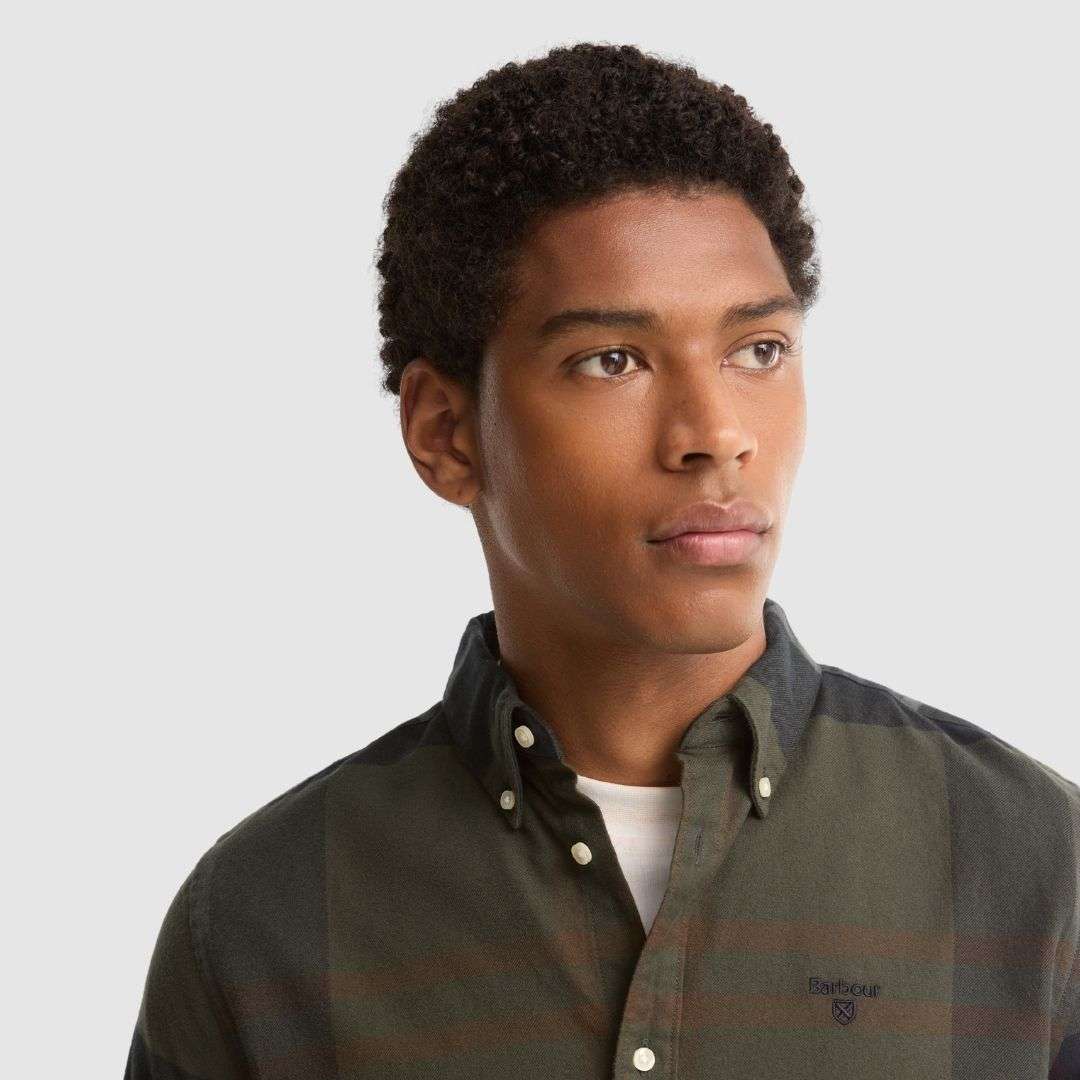 Barbour Men's Iceloch Tailored Fit Shirt in Shadow Tartan