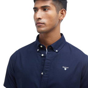 Barbour Men's Oxtown Oxford Tailored Short-Sleeved Shirt in Navy