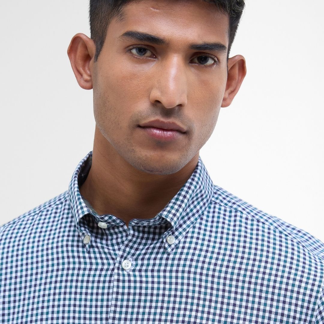 Barbour Men's Padshaw Tailored Fit Gingham Shirt in Green