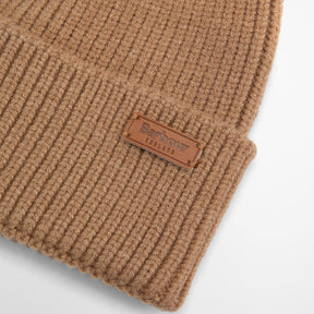 Barbour Women's Dover Beanie & Hailes Scarf Gift Set in Hessian Tartan