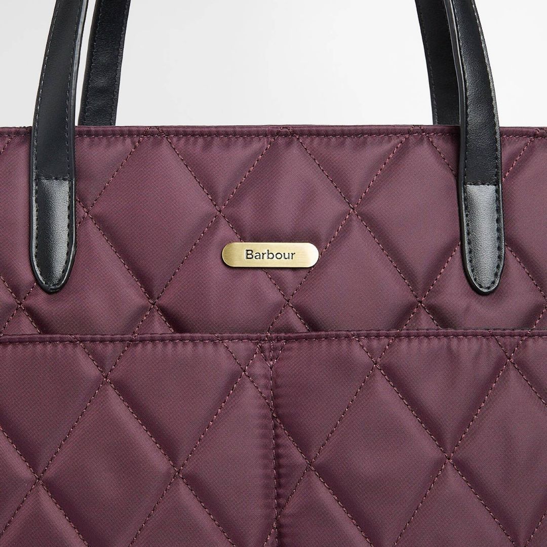 Barbour Women's Quilted Tote Bag in Fig