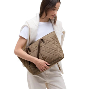 Barbour Women's Quilted Tote Bag in Sand