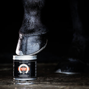 Carr & Day & Martin Cornucrescine Hoof Balm in Black