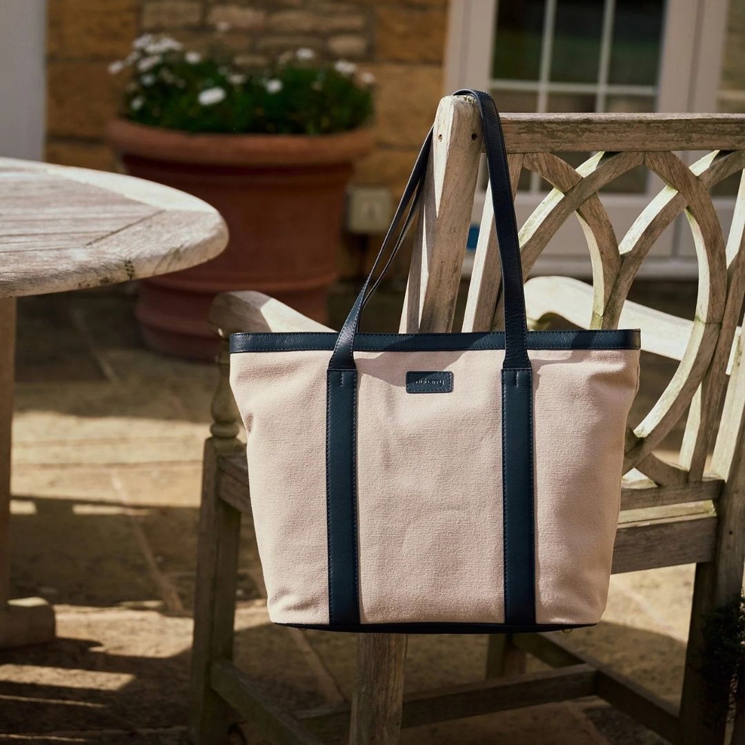 Dubarry Women's Bencorr Tote Bag in Navy
