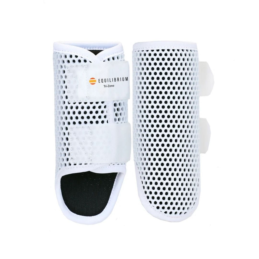 Equilibrium Tri-Zone Brushing Boots in White