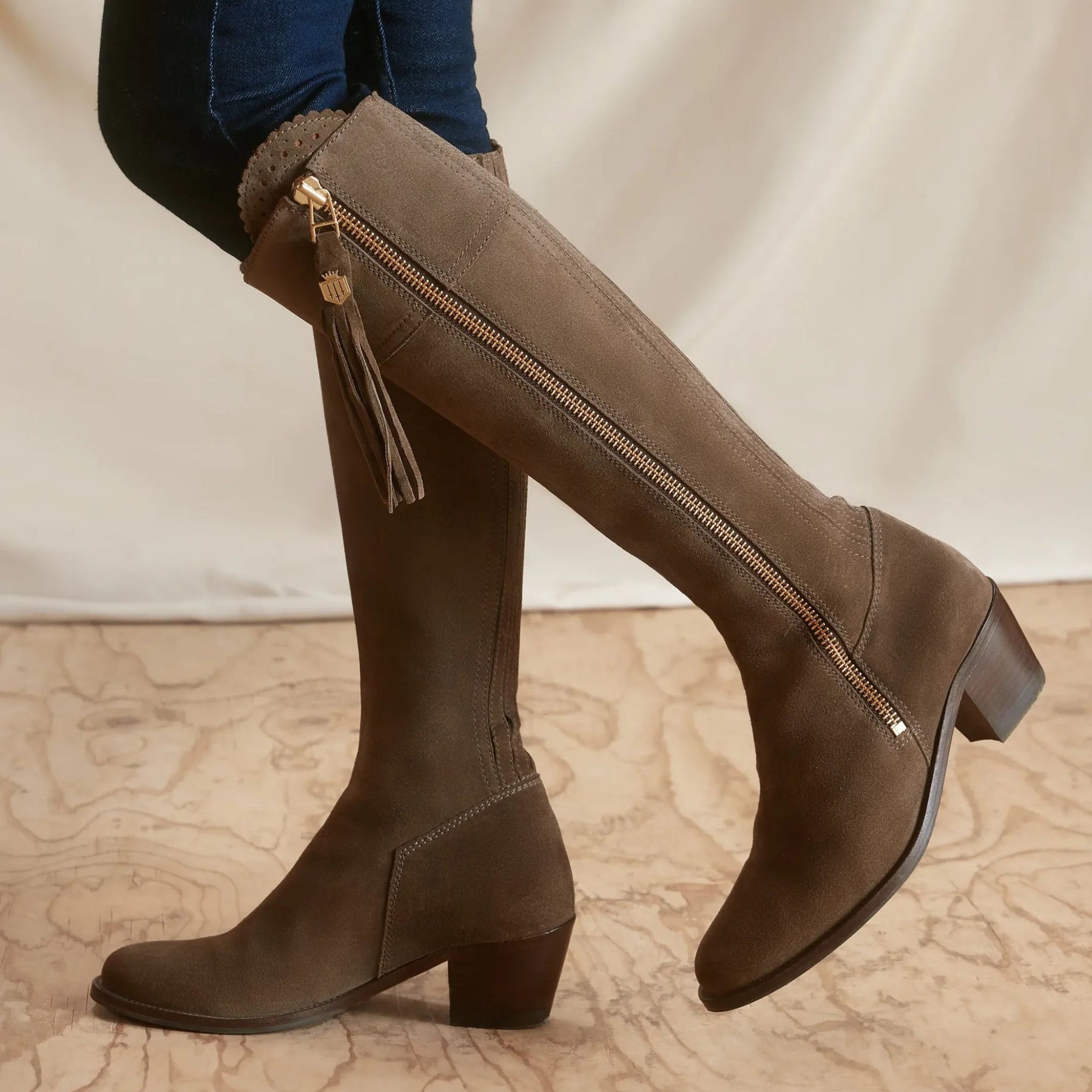 Fairfax & Favor Heeled Regina Suede Boot in Fog