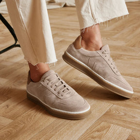 Fairfax & Favor Kendrick Suede Trainer in Fawn