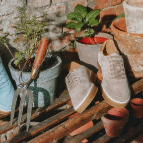 Fairfax & Favor Kendrick Suede Trainer in Fawn