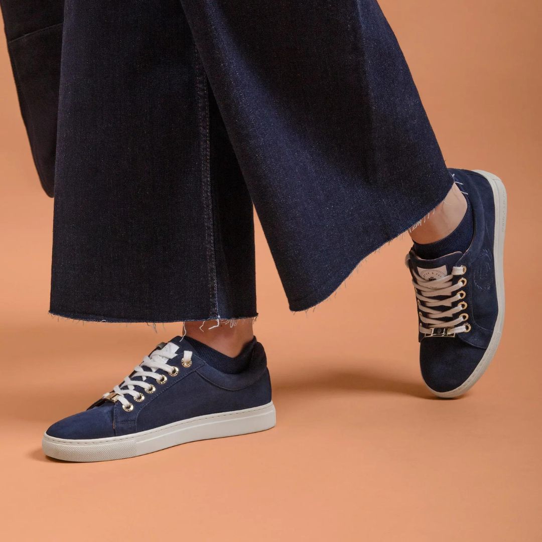 Fairfax & Favor Richmond Suede Trainer in Navy