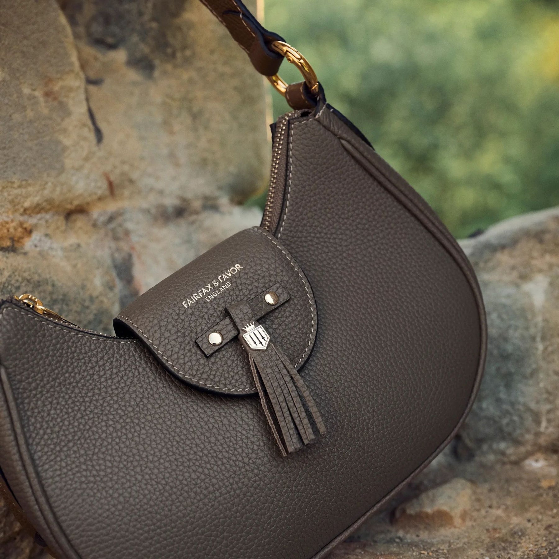 Fairfax & Favor Windsor Sholder Leather Bag in Fog