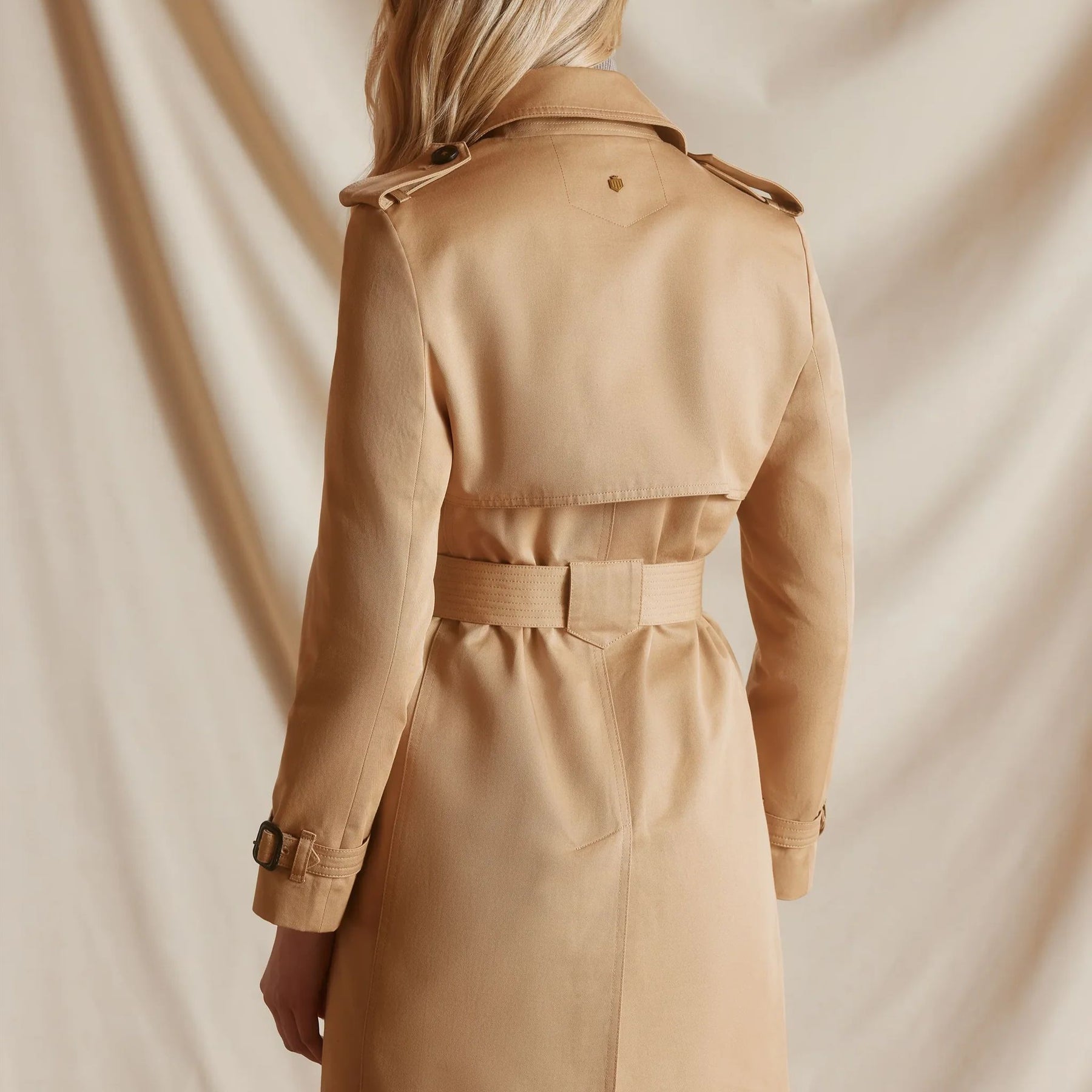 Fairfax & Favor Women's Bailey Water-resistent Trench Coat in Sand