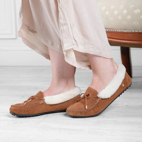 Fairfax & Favor Women's Henley Shearling Lined Slippers in Tan