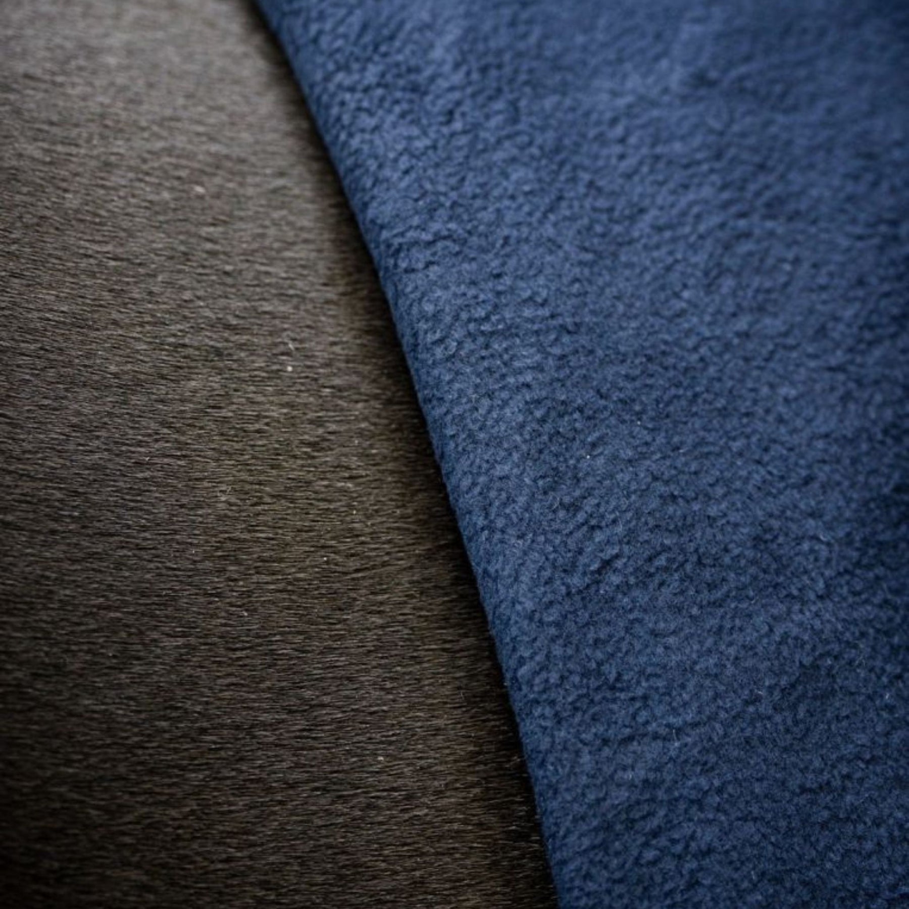 Horseware Amigo Ripstop 900D Fleece Lined Light Turnout Rug in Whitney Navy (50g)