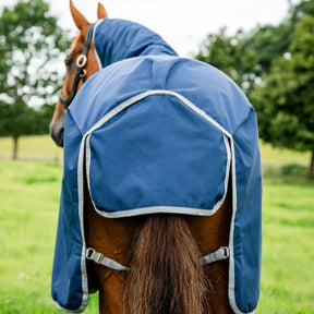 Horseware Amigo Ripstop 900D Plus Light Turnout Rug in Navy & Titanium Grey (100g)