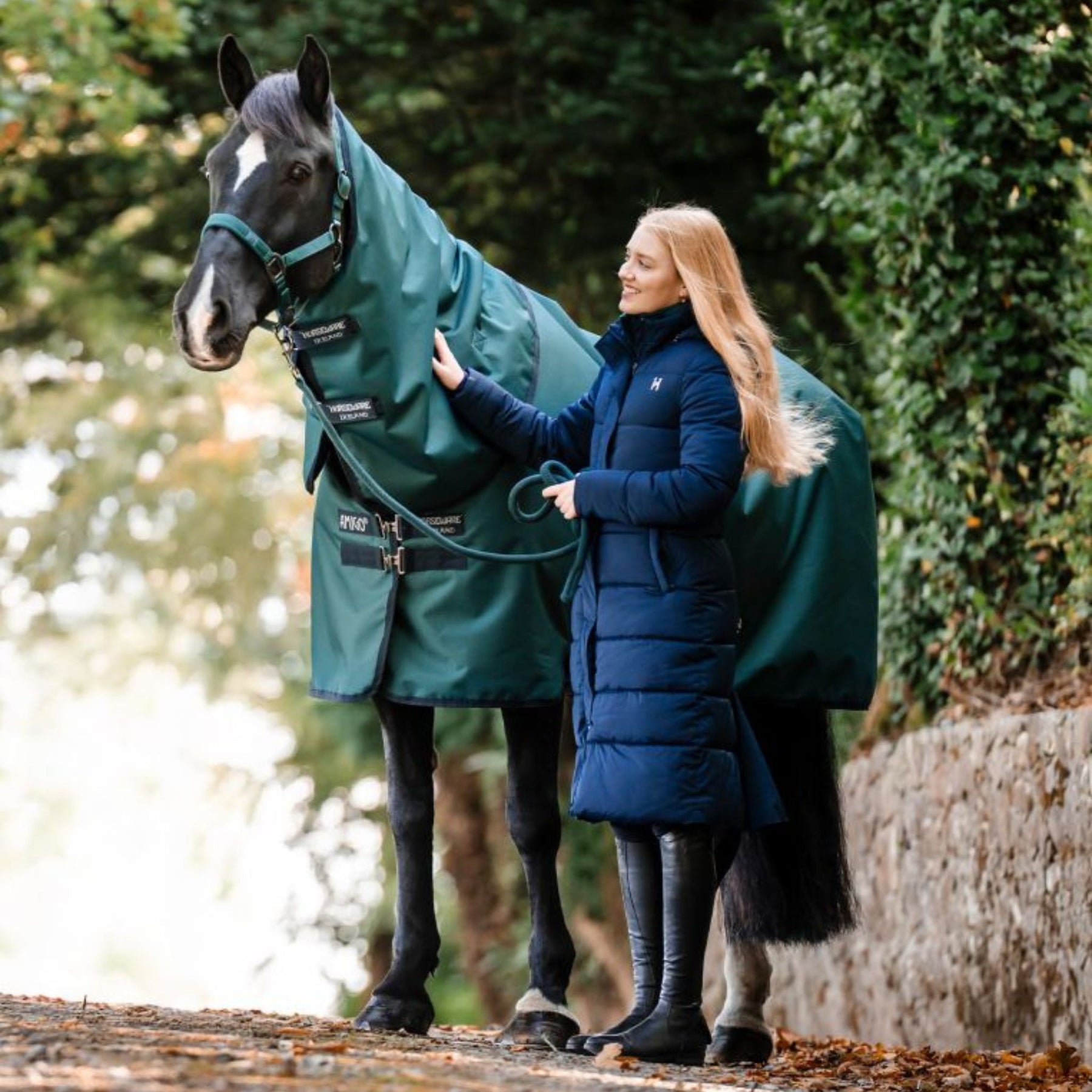 Horseware Amigo Ripstop 900D Plus Medium Turnout Rug in Dynasty Green (200g)