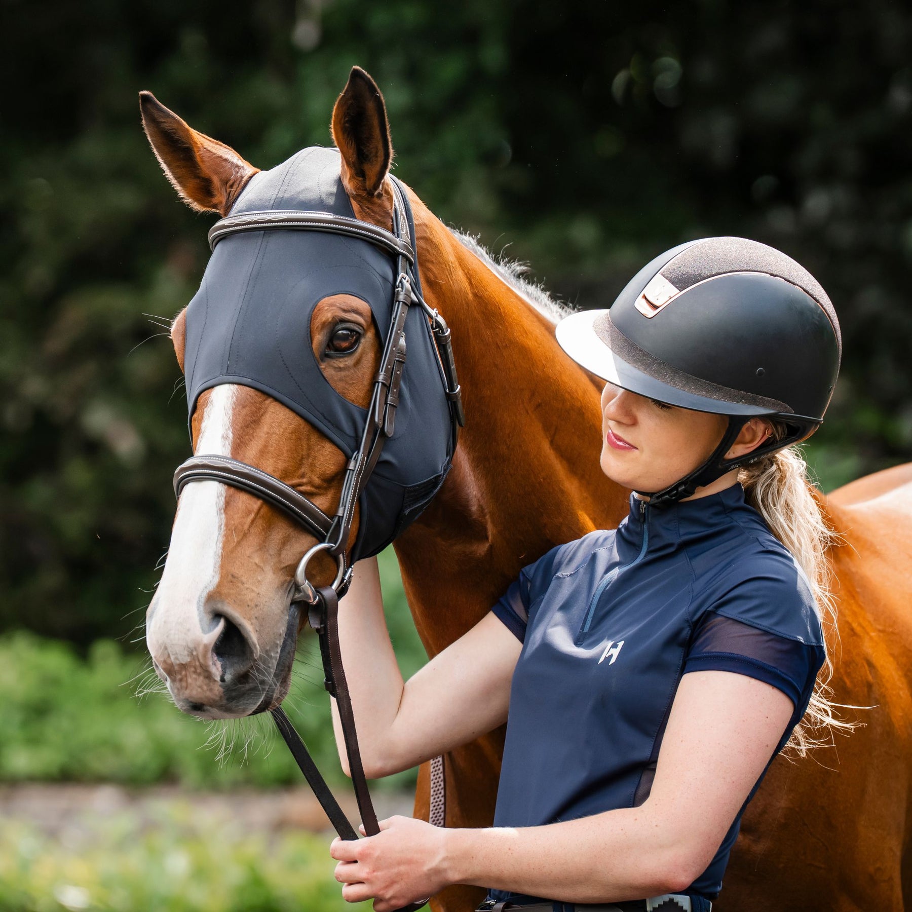 Horseware Iconic Calming Face Mask in Black