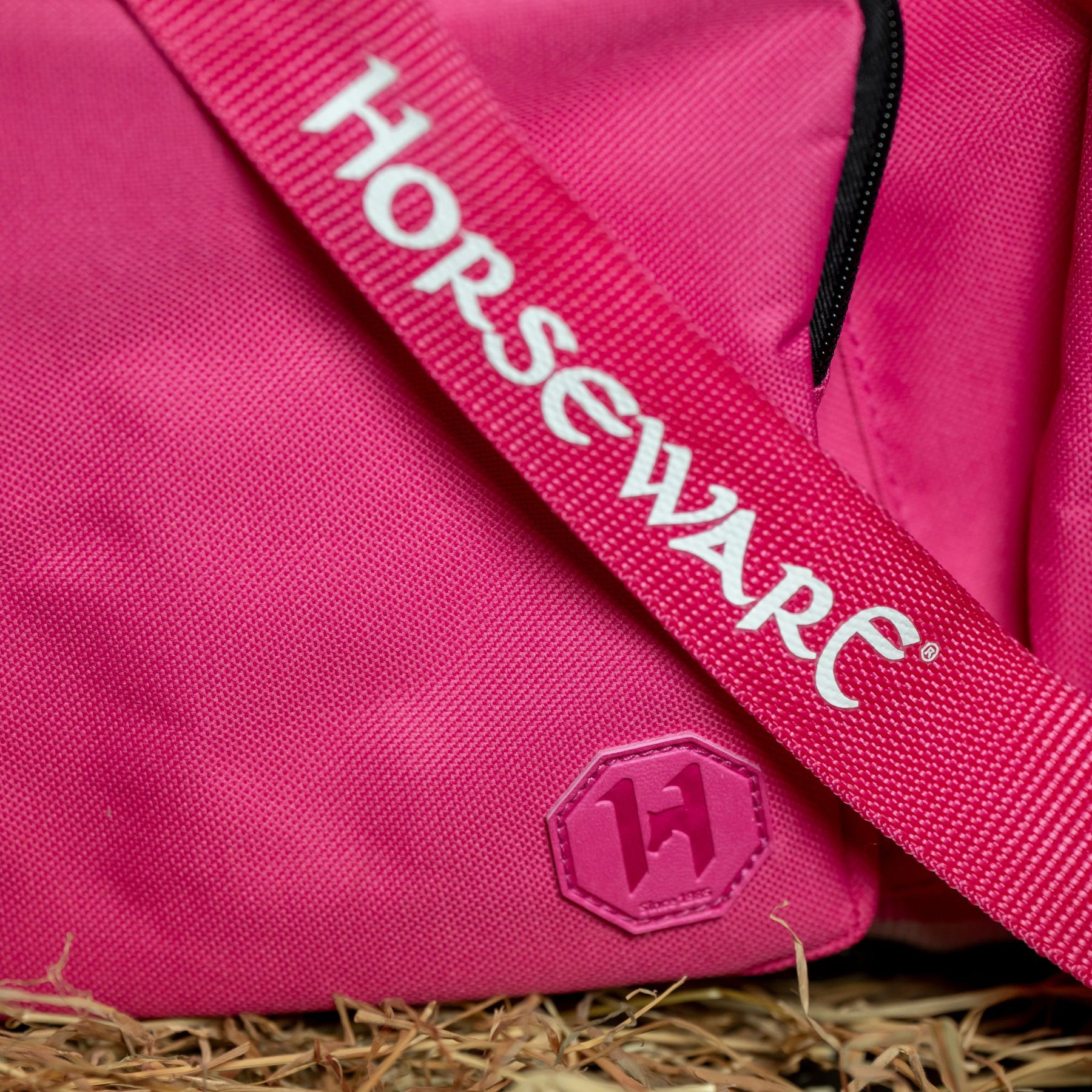 Horseware Newmarket Grooming Bag in Witney Pink
