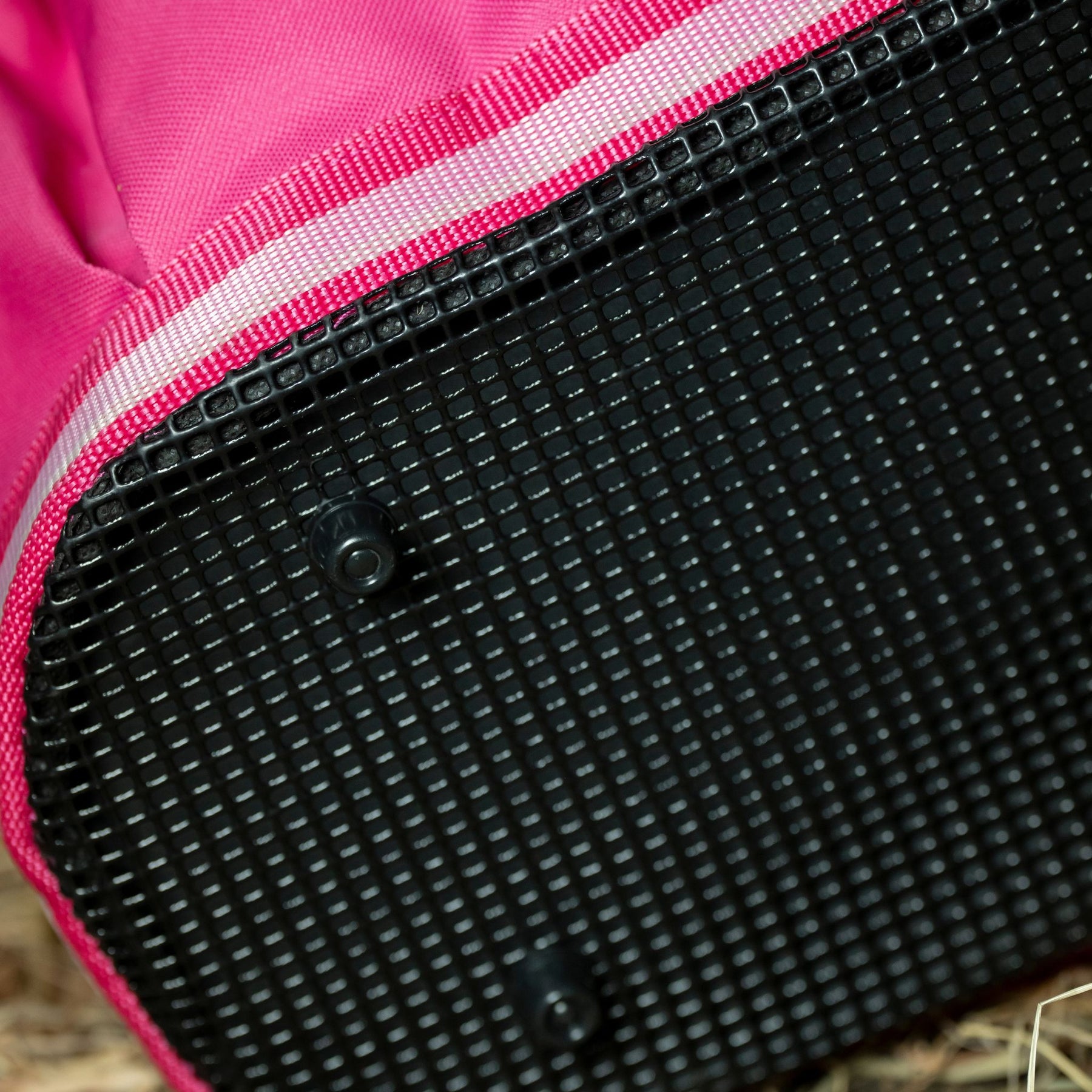 Horseware Newmarket Grooming Bag in Witney Pink