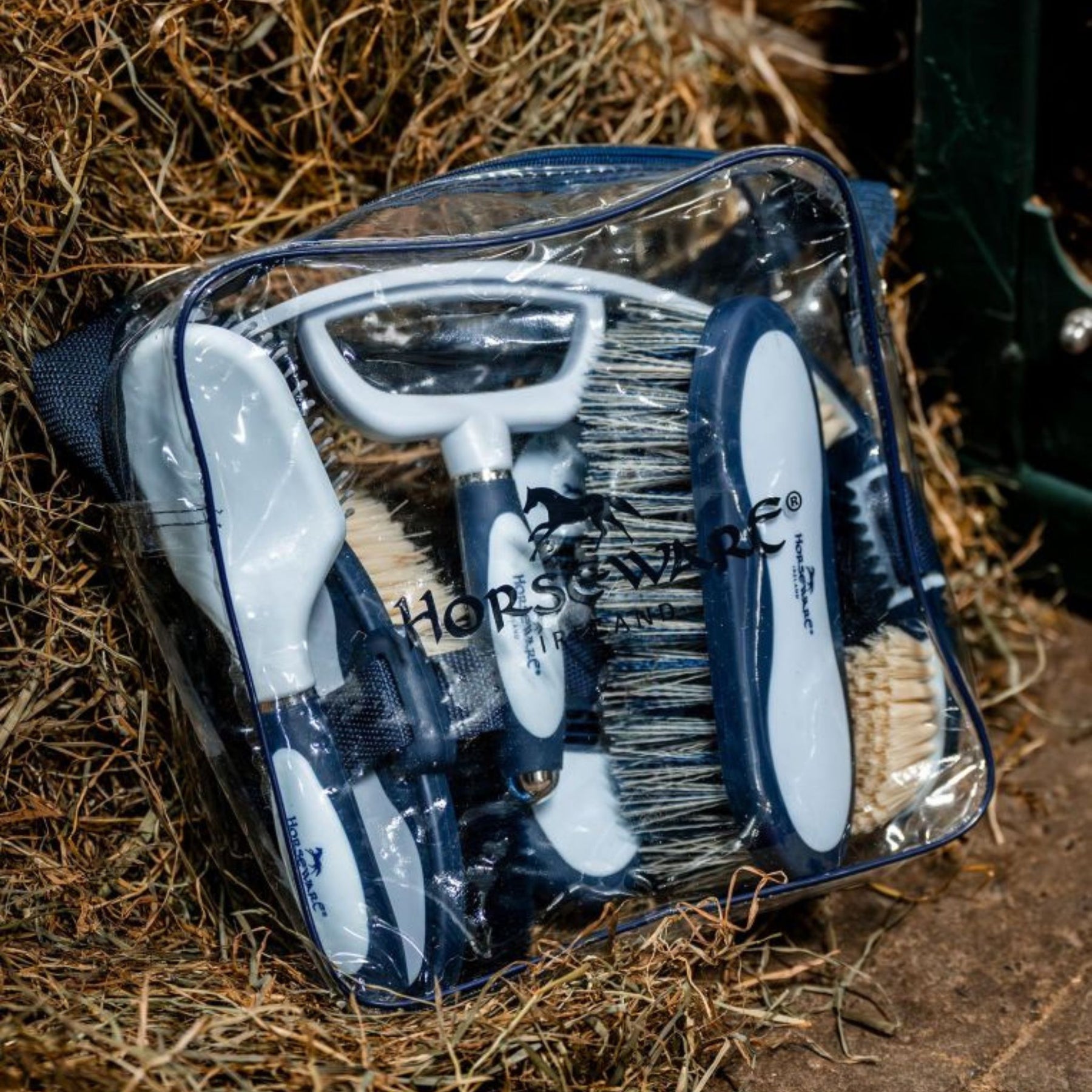 Horseware Newmarket Grooming Brush Set in Navy
