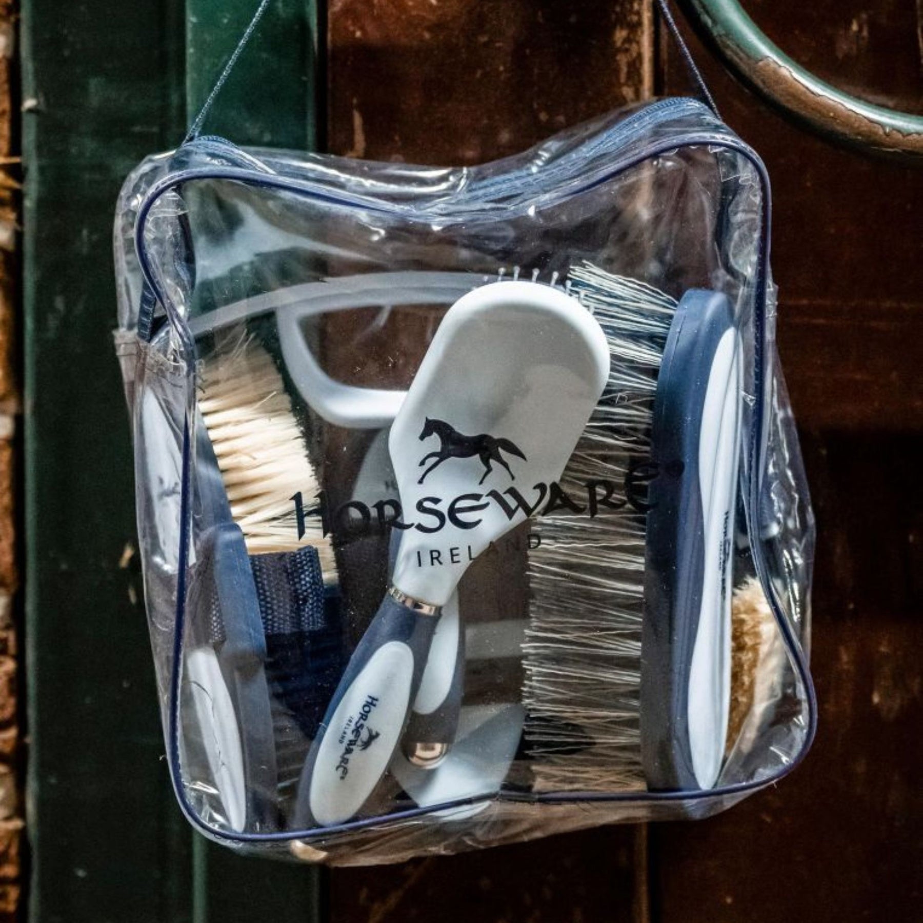 Horseware Newmarket Grooming Brush Set in Navy