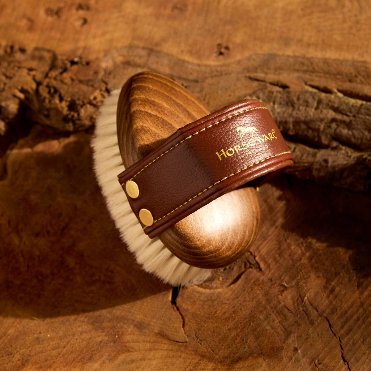 Horseware Signature Face Brush Wood