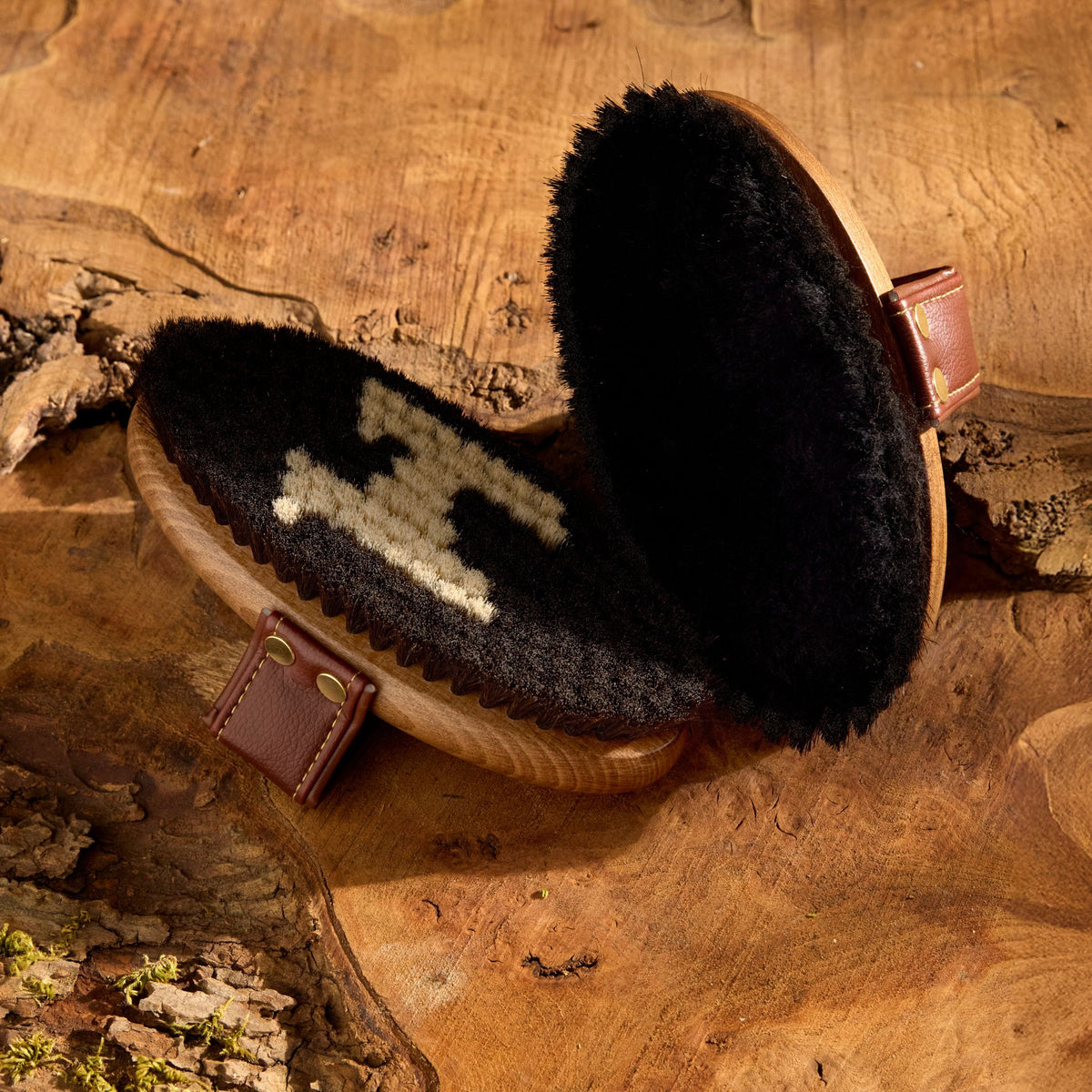 Horseware Signature Polishing Brush Wood