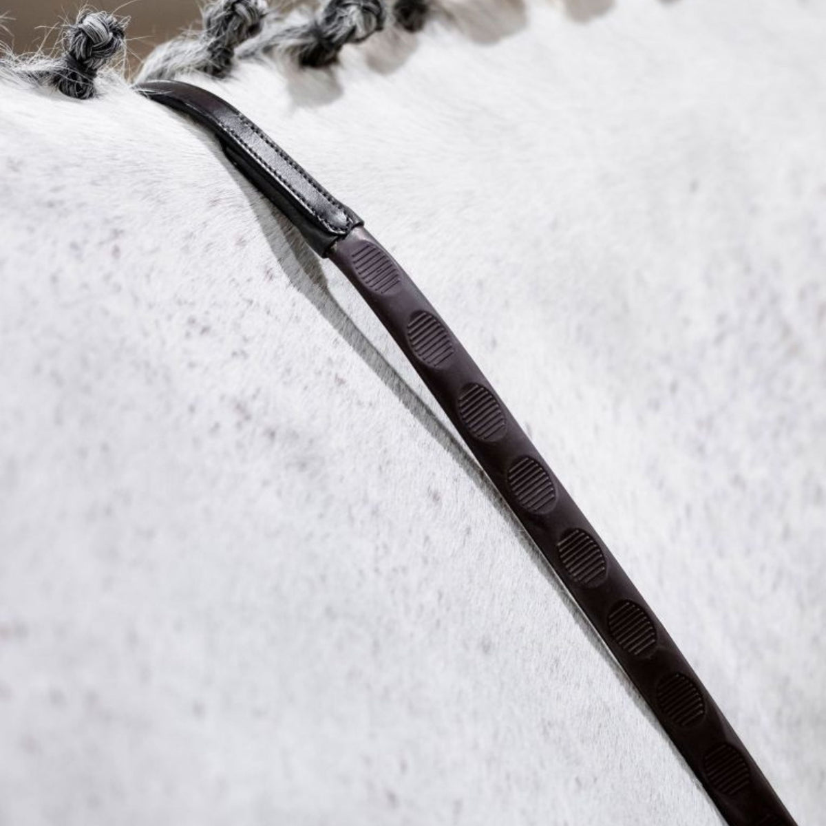 Horseware Thumb Grip Rubber Reins in Brown