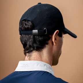 Horseware Alessandro Albanese® MotionLite Cap in Core Black