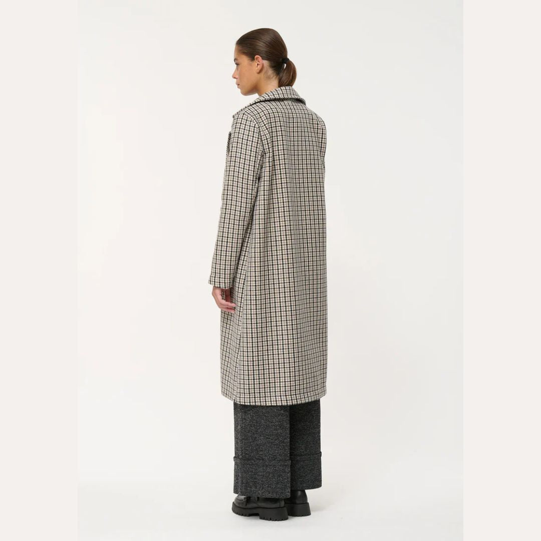 Humility Women's Houndstooth Long Coat in Grey