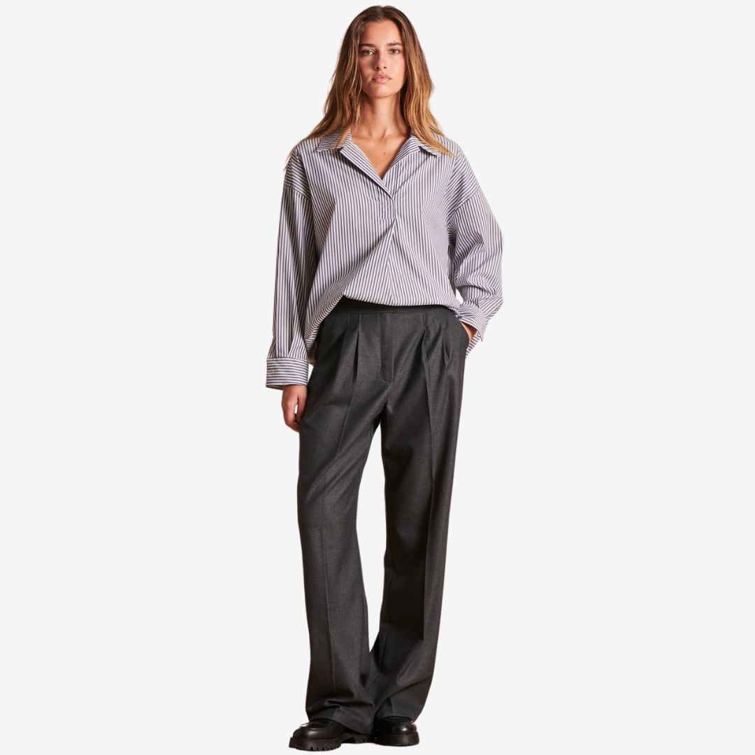 La Fee Maraboutee Women's Anthracite Trouser in Charcoal with wide Fancy Belt