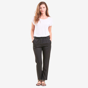 La Fee Maraboutee Women's Loose-Fitting Lyocell Trouser in Black