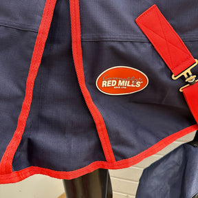 Red Mills Horse Heavy Turnout Rug in Navy & Red (400g)