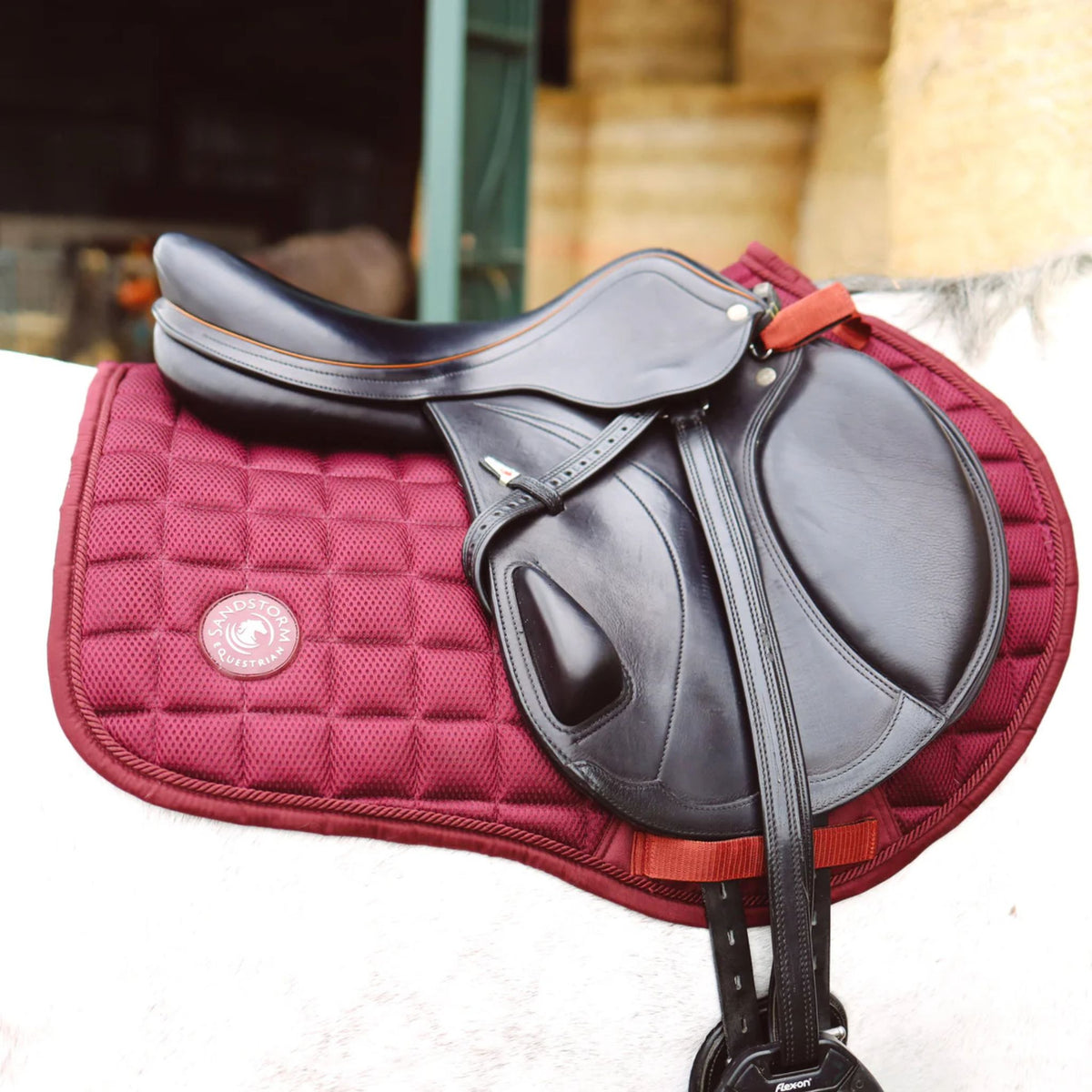 SandStorm Horse MeshAir Close Contact Saddle Pad in Bordeaux