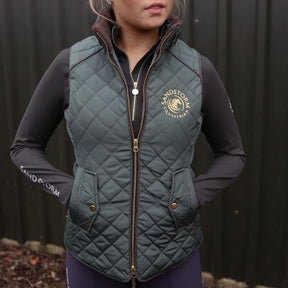 SandStorm Women's Tailored Quilted Gilet in Hunter Green