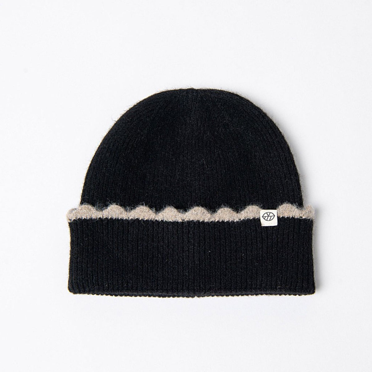 Surkana Gofe Beanie in Black with contrasting Scallop Detail in Beige