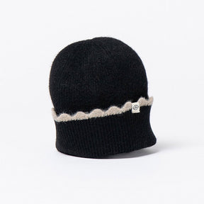 Surkana Gofe Beanie in Black with contrasting Scallop Detail in Beige