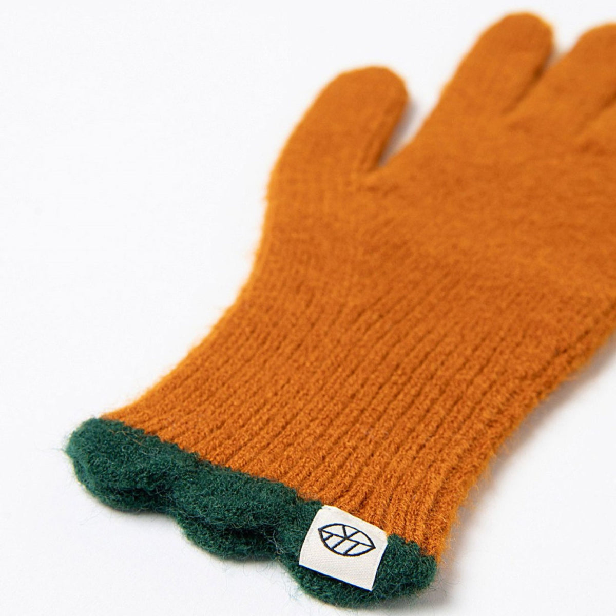 Surkana Gofe Gloves in Orange with contrasting Scallop Detail in Green