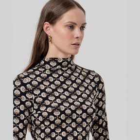 Surkana Turtleneck T-shirt in Black